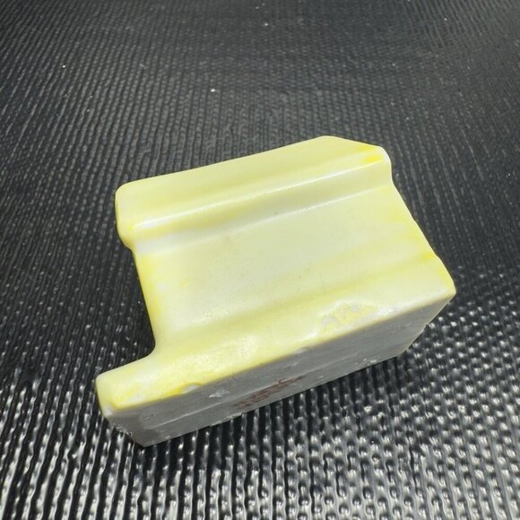 Vintage Japan Pottery Stoneware Miniature Doll House Dogs House Figurine Yellow - Picture 9 of 12